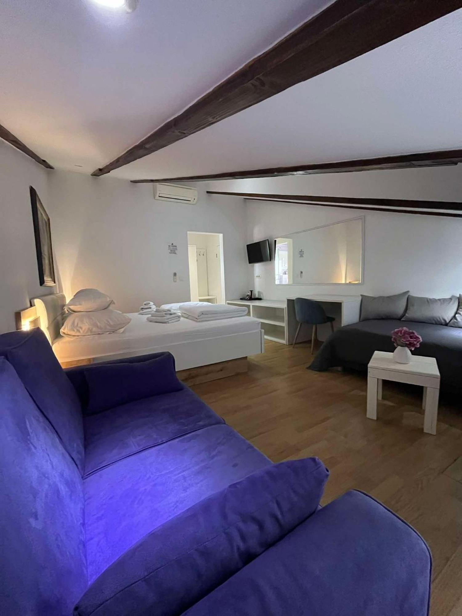 Dela Bed & Breakfast 3*