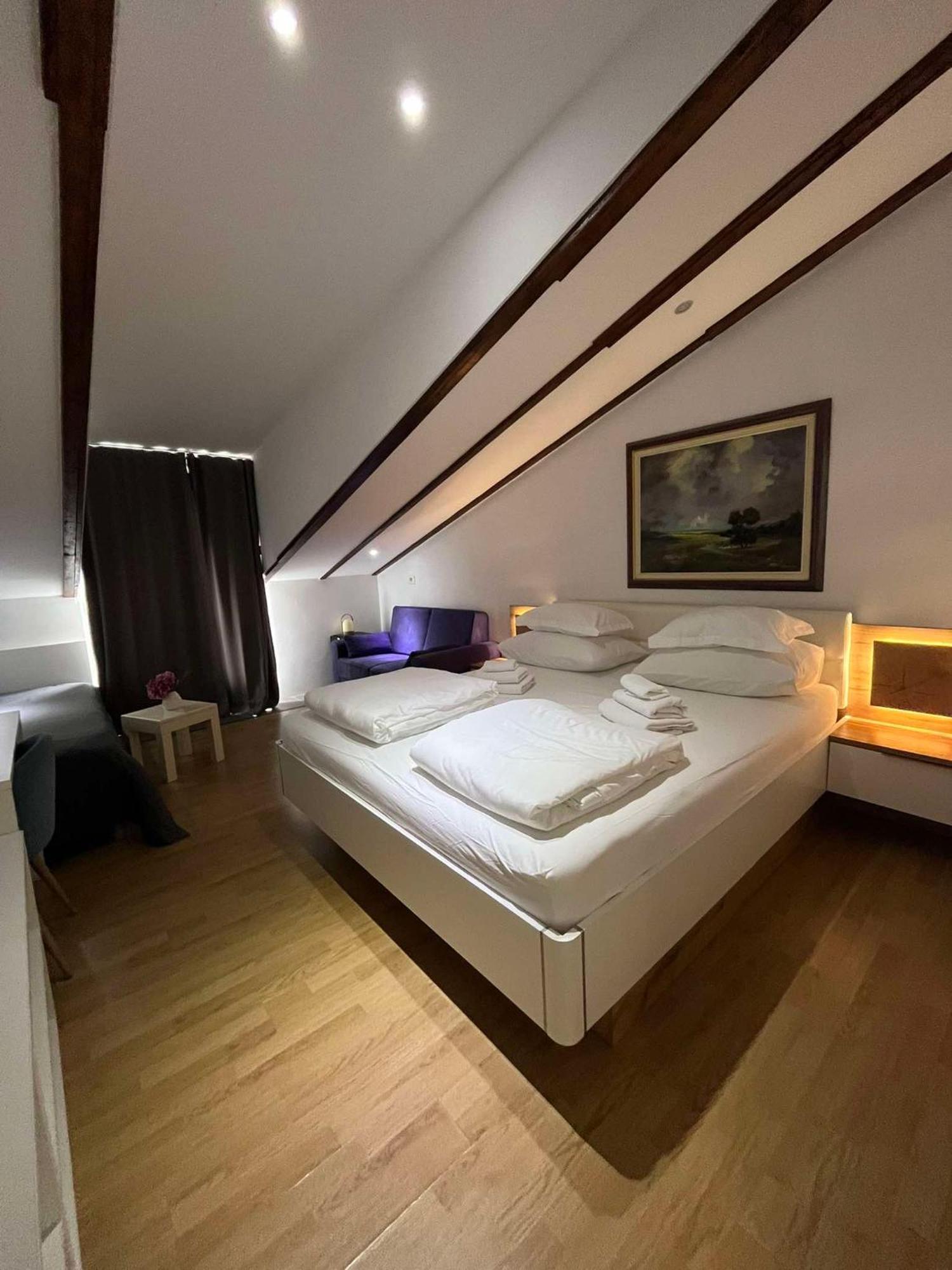 Dela Bed & Breakfast Hvar Town