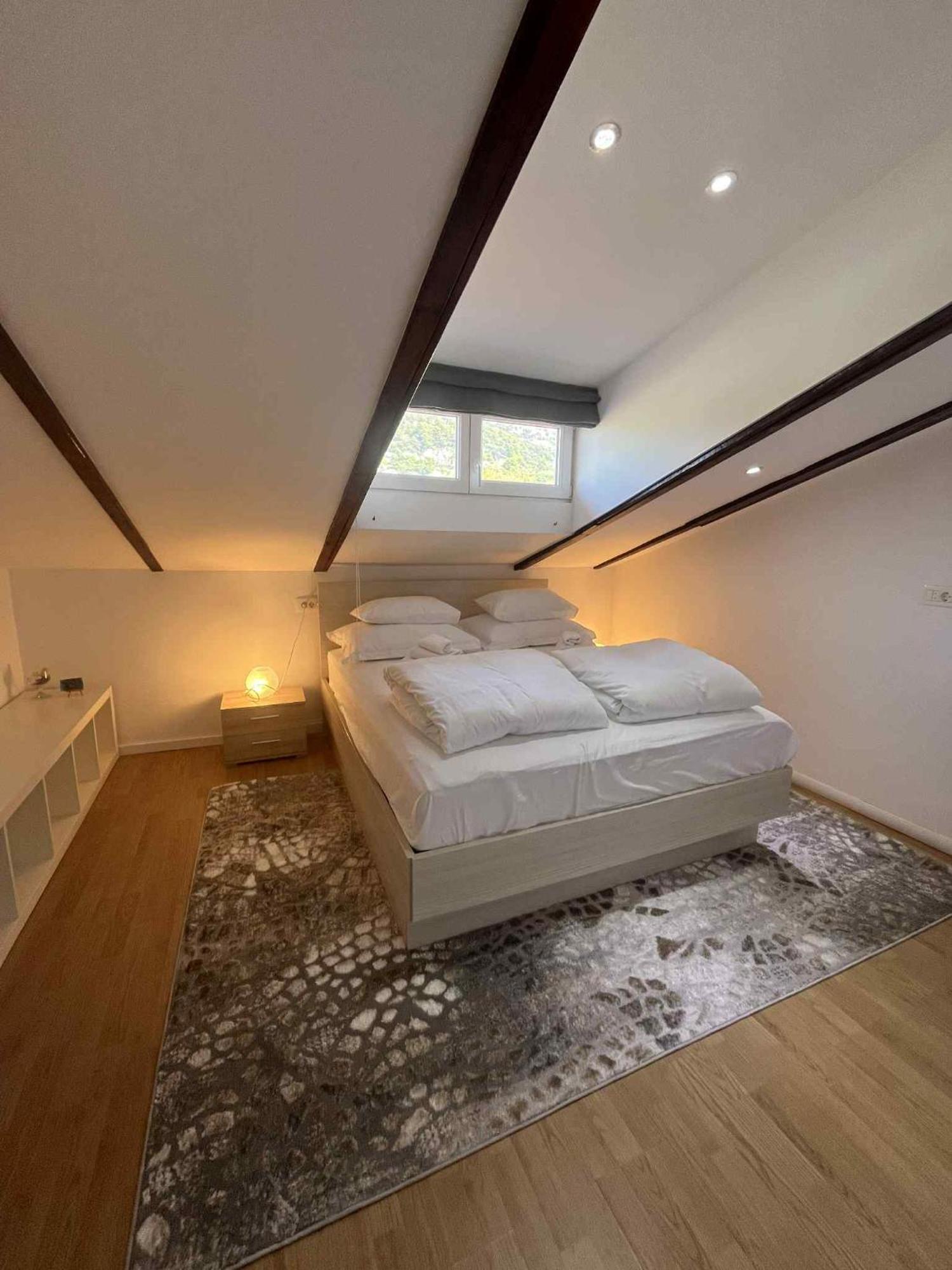 Bed & Breakfast Dela Hvar Town