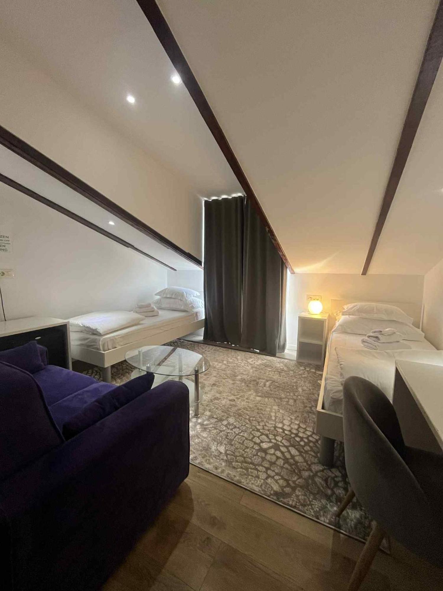 Bed & Breakfast Dela 3*